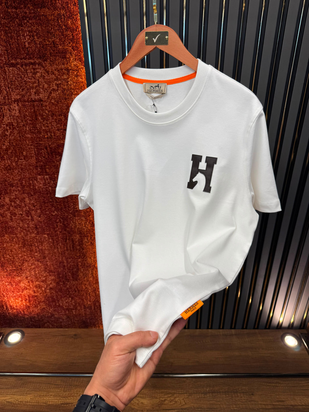 B. Hermes Tshirt