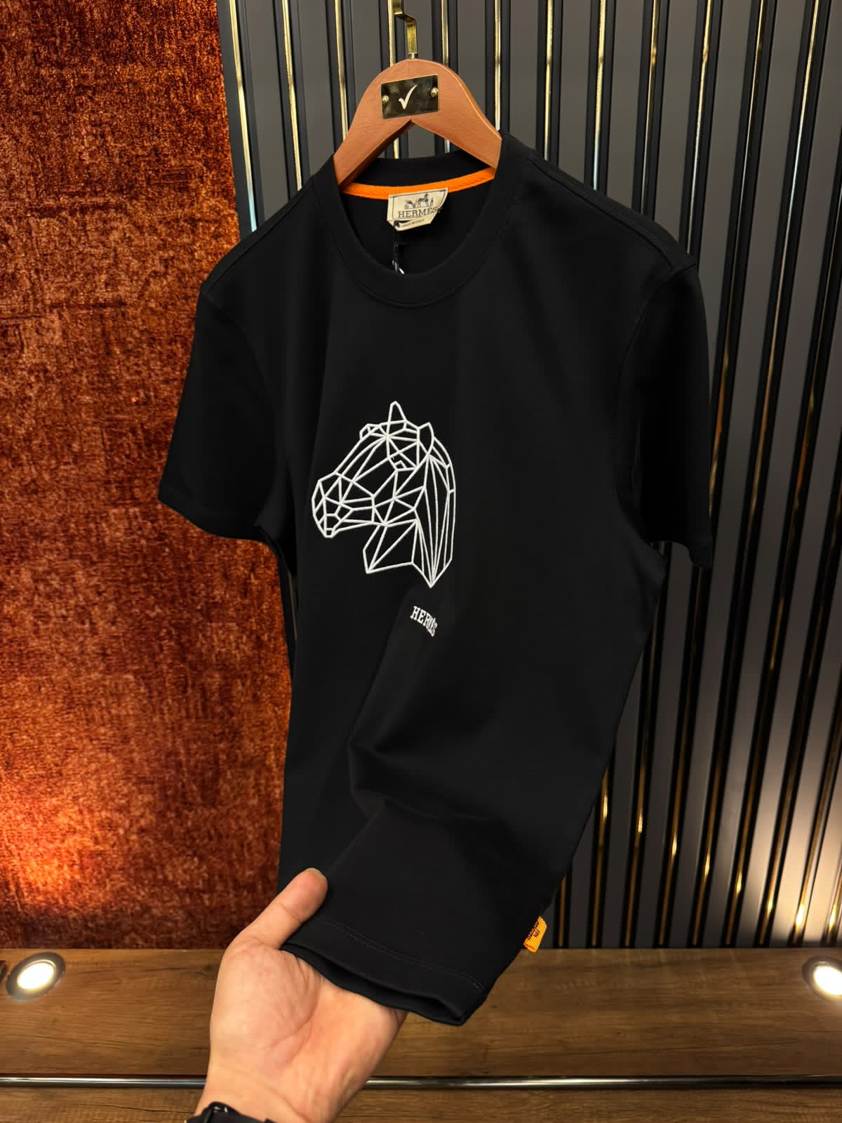 B. Hermes Tshirt
