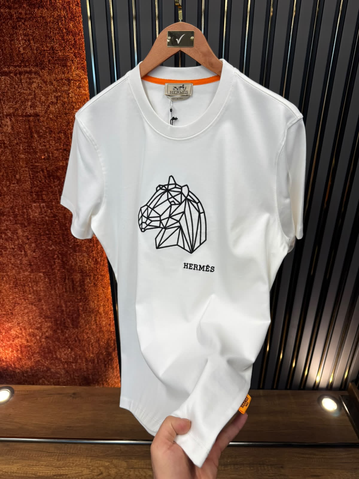 B. Hermes Tshirt
